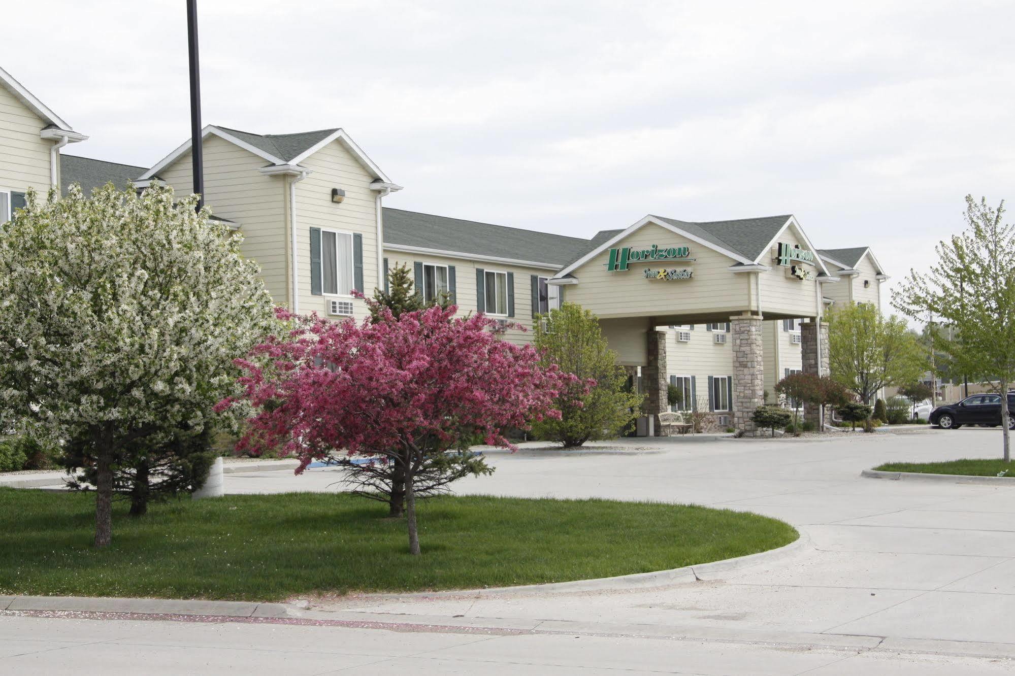 Horizon Inn & Suites West Point Exterior photo